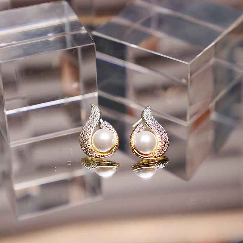 S925 Sterling Silver French Retro Convertible Pearl Earrings – Copper Electroplated Real Gold Studs, Elegant and Versatile Accessories.