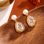 Fashionable Baroque Pearl Stud Earrings: High-End, Delicate, Elegant, and Full of Charisma. These earrings feature a niche design with bold geometric elements, exuding sophistication and style.