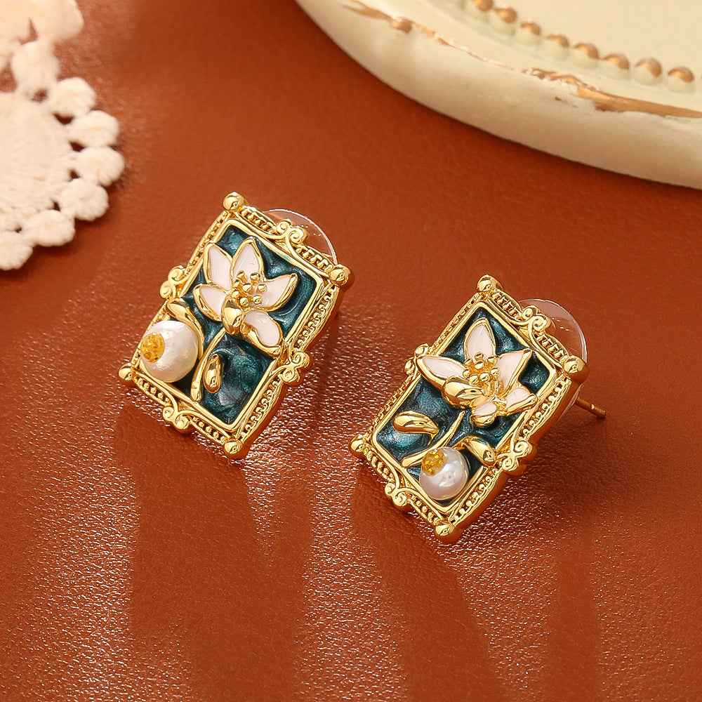 Monet Garden Inspired Vintage Natural Pearl Stud Earrings: European-American Retro Elegance, High-End Goddess-Vibe, Oil Painting Style Accessories.