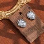 The best-selling Baroque pearl stud earrings S925, with pure silver needles, feature a fashionable and niche design for commuters, giving them an irregular and high-end feel
