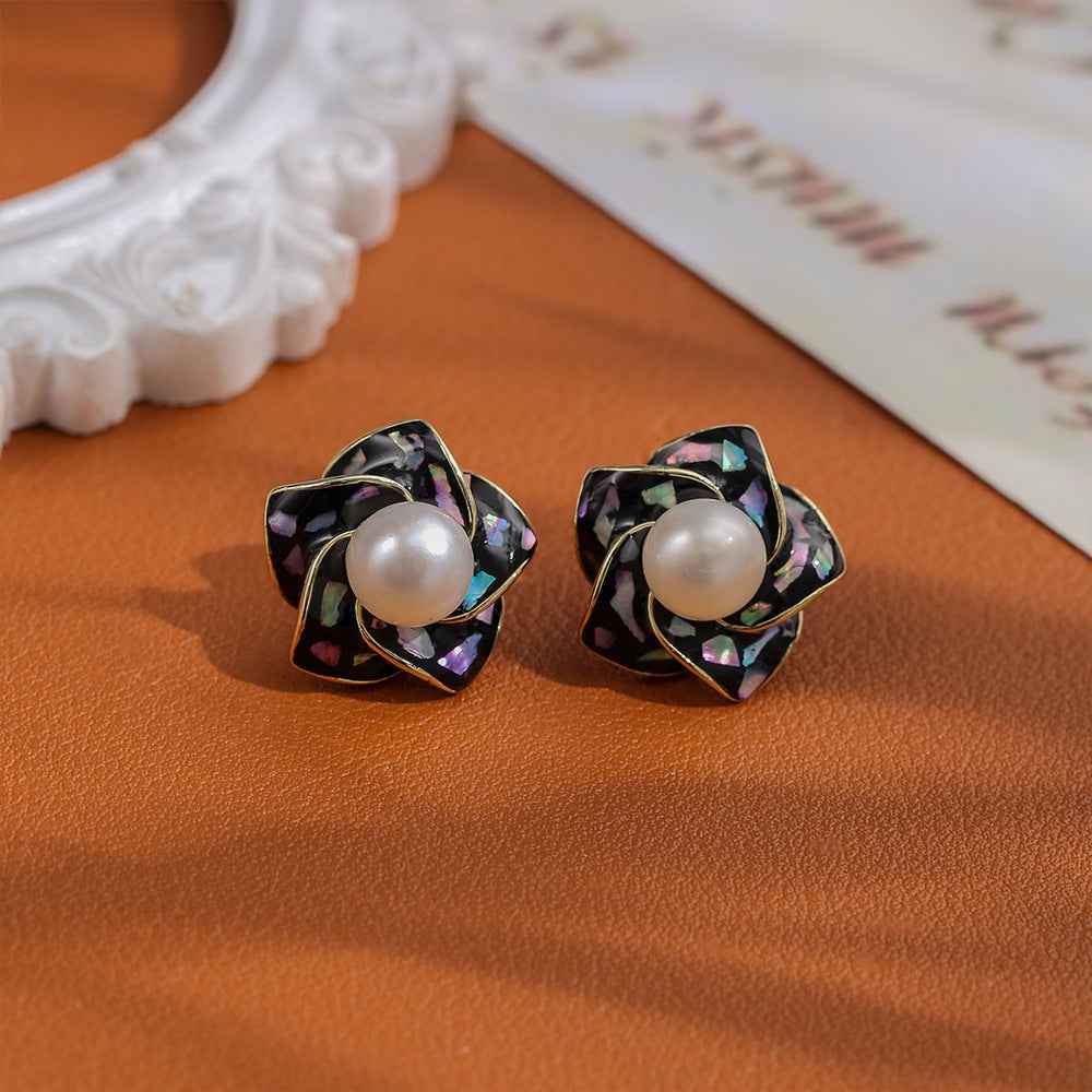 Natural Freshwater Pearl Mother - of - Pearl Stud Earrings with S925 Sterling Silver Posts: Light Luxury, Stylish, High - End, INS Style, Elegant Earrings.