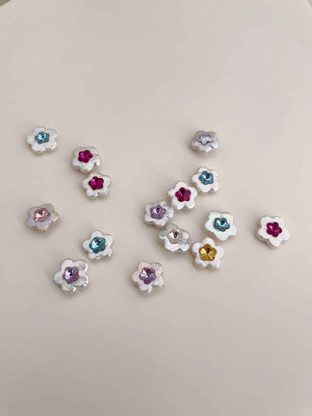 Going Viral! Flower - Pendant Pearl Necklace, with Soaring Popularity