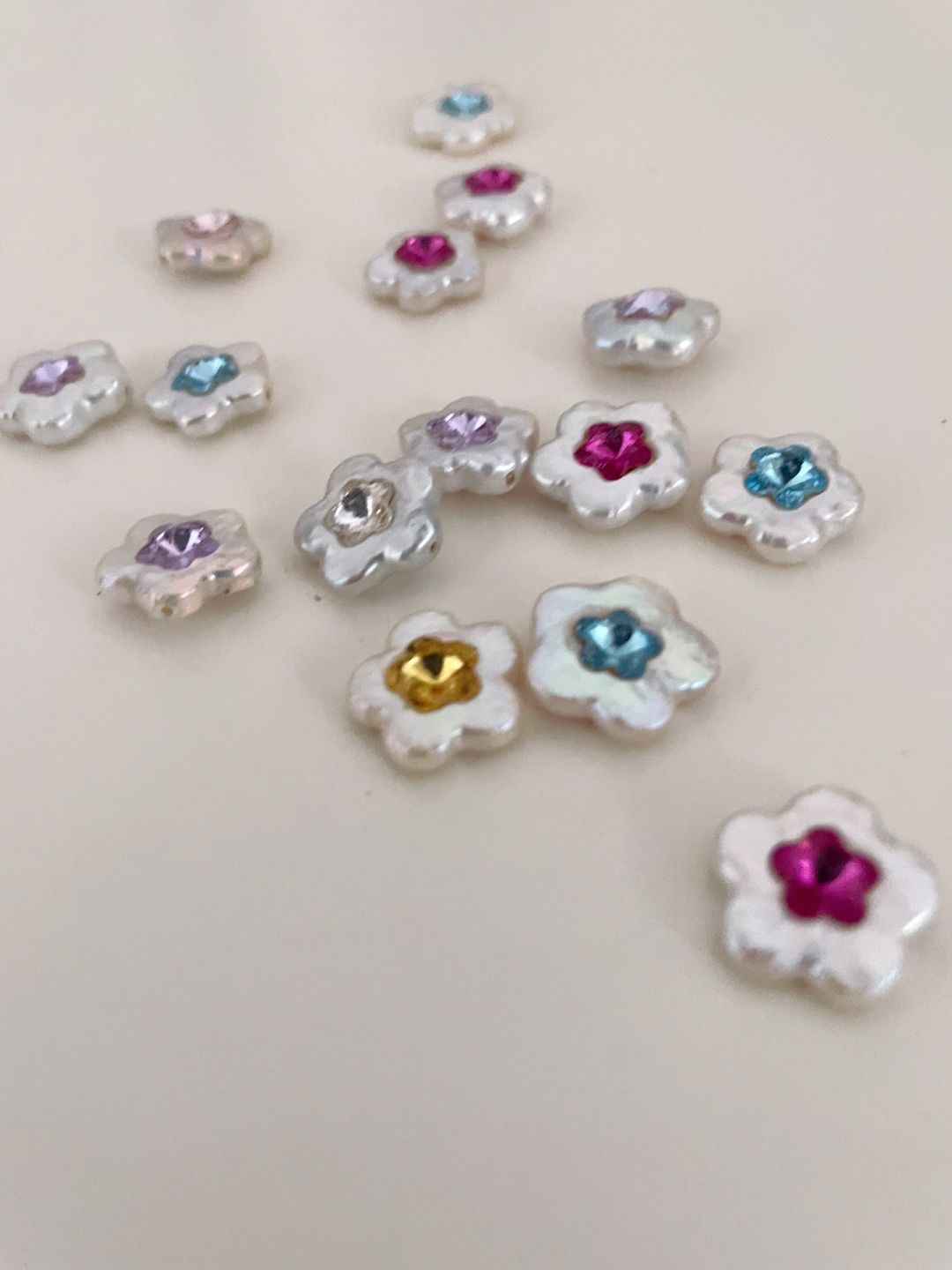 Going Viral! Flower - Pendant Pearl Necklace, with Soaring Popularity