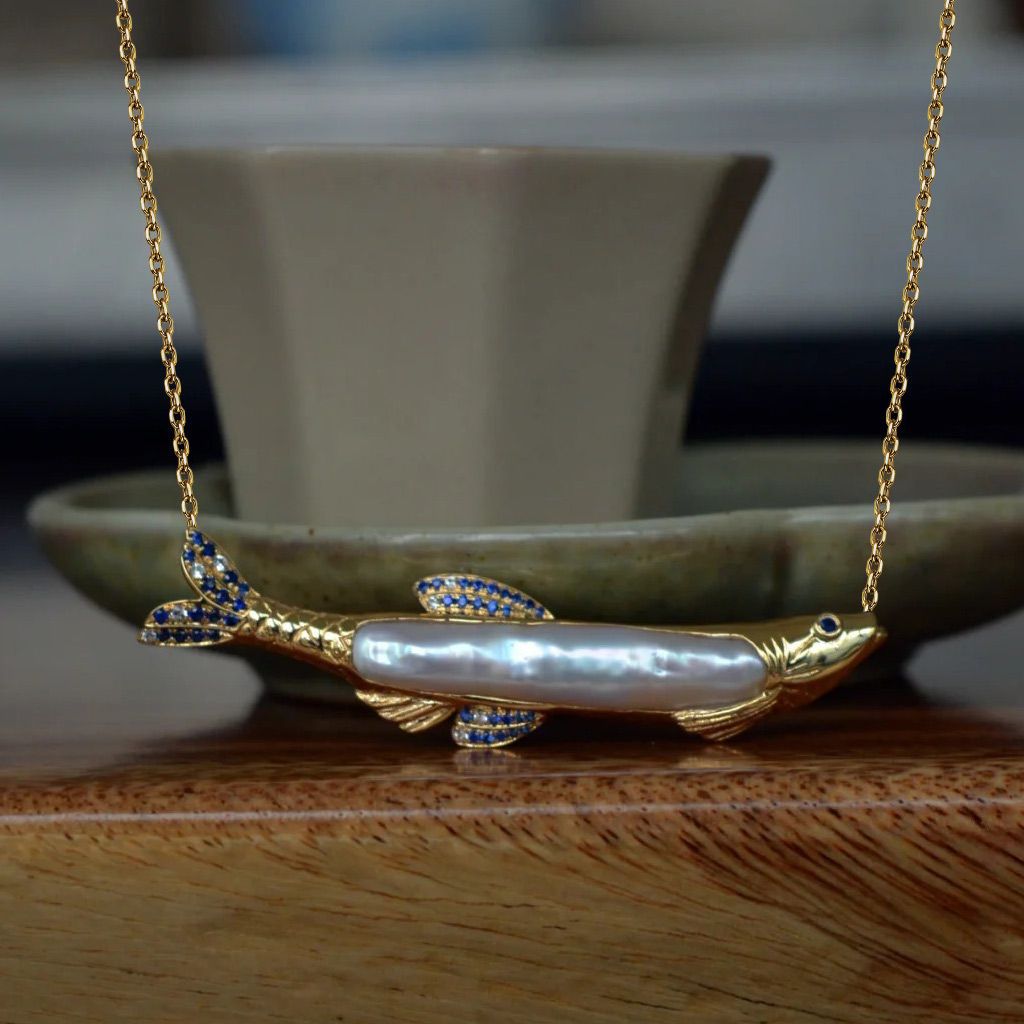 European and American summer new diamond-encrusted pearl fish necklace cute pearl rabbit pendant necklace furnace vacuum electroplating gold