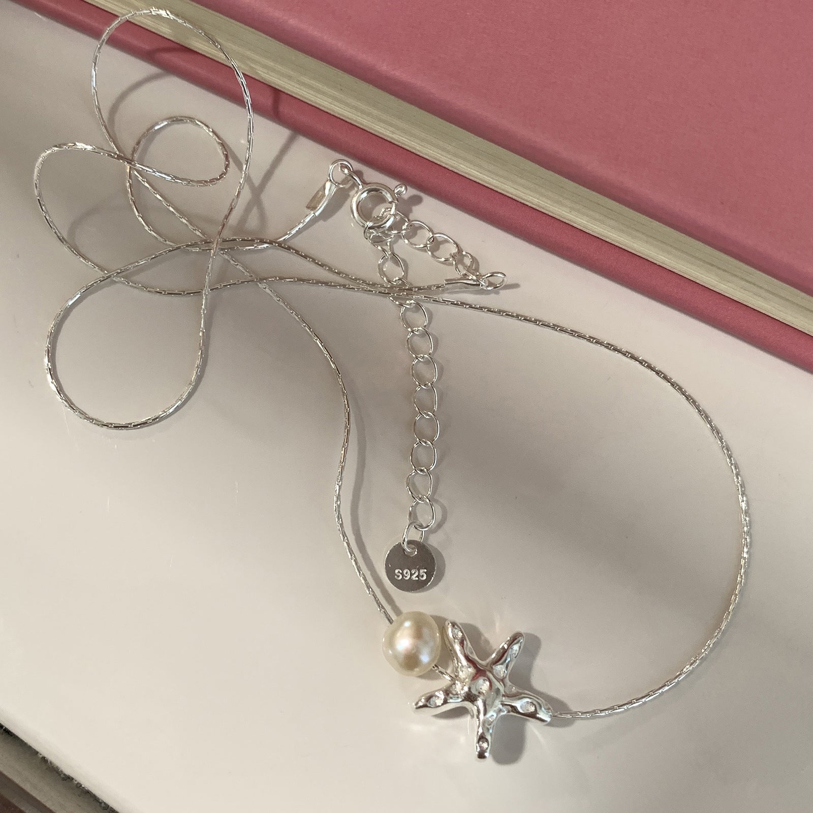 [Special Offer Products] New Silver-plated Starfish Pearl Necklace Women's Premium Design Light Luxury Small Starfish Texture Pentagram Clavicle Chain