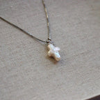 European and American new Sherlock cross pearl necklace niche pendant necklace collarbone chain electroplated gold