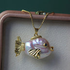 Sea World Little Witch Necklace Natural Pearl Big Head Fish Pendant Ornament Goldfish Kiss Fish Collarbone Chain