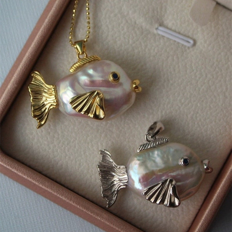 Sea World Clownfish Necklace Natural Pearl Big Head Fish Pendant Jewelry Goldfish Kiss Fish Collarbone Chain