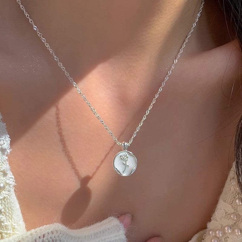 [Special Offer Products] Niche Simple Style Plain Silver Pearl Sapphire Necklace Women's ins Versatile Collarbone Chain Premium Jewelry