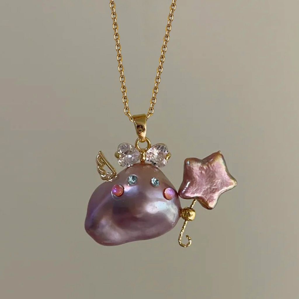 Sea World Little Witch Necklace Natural Pearl Big Head Fish Pendant Ornament Goldfish Kiss Fish Collarbone Chain