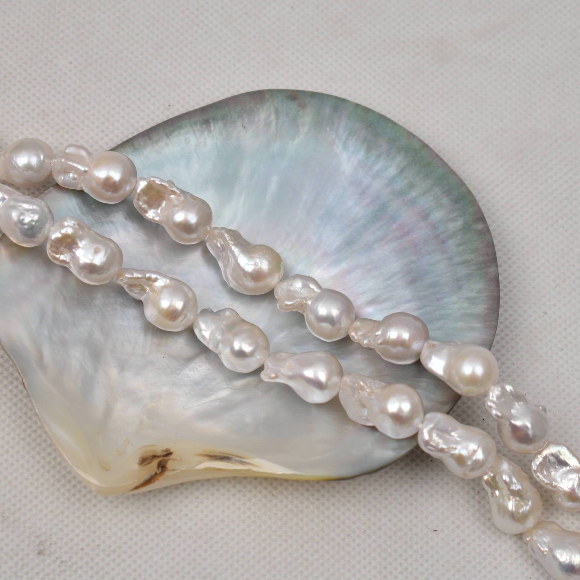 Manufacturer's new baroque mermaid pearl freshwater irregular pearl natural special-shaped fishtail loose beads