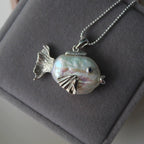 Sea World Clownfish Necklace Natural Pearl Big Head Fish Pendant Jewelry Goldfish Kiss Fish Collarbone Chain